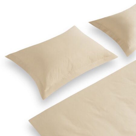 beżowa poszewka na poduszkę